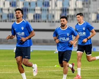 الزمالك يختتم تدريباته قبل مواجهة المصري
