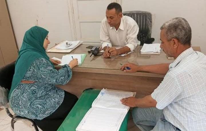رئيس مدينة سمسطا يتابع الانضباط الإداري والخدمات وتحسين مستوى النظافة