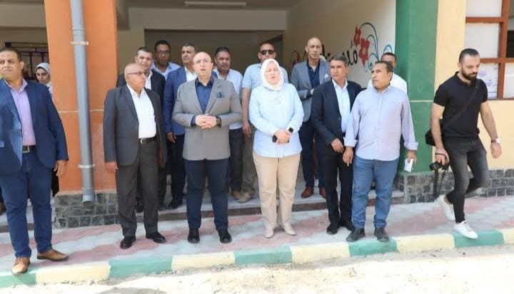 محافظ بني سويف: انتظام الدراسة في 149 مدرسة السبت وخطة صارمة لضمان الانضباط