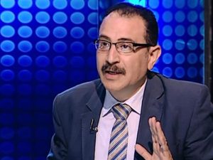 الدكتور طارق فهمي أستاذ العلوم السياسية