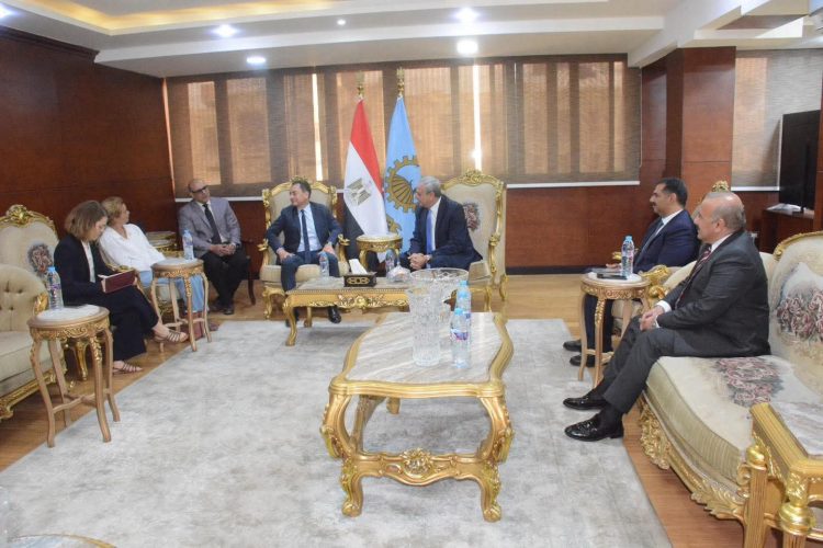 السفير الفرنسي يزور الغربية ويشيد بمحمد صلاح وأبناء عروس الدلتا