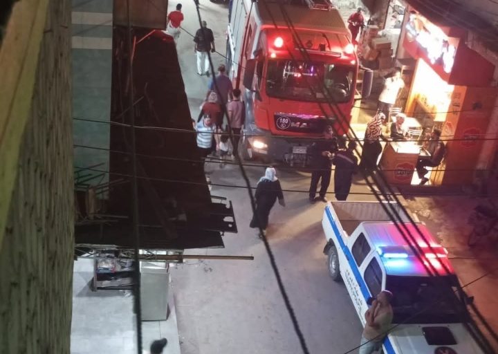 انهيار جزئي لعقار سكني بحارة اللبان في شارع مولد النبي بالزقازيق 
