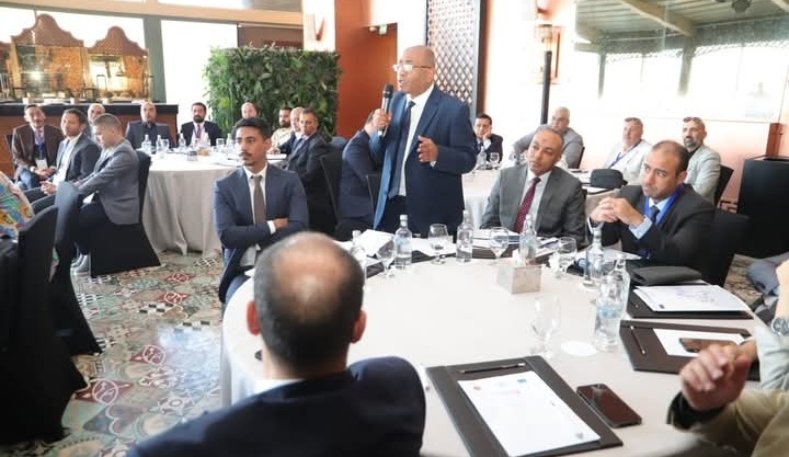 وزير العمل يشارك في مائدة مستديرة حول التوظيف العادل وتحديات شركات الحاق العمالة