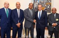 وزير الخارجية يبحث مع رئيس مفوضية الاتحاد الأفريقي تعزيز التعاون القاري
