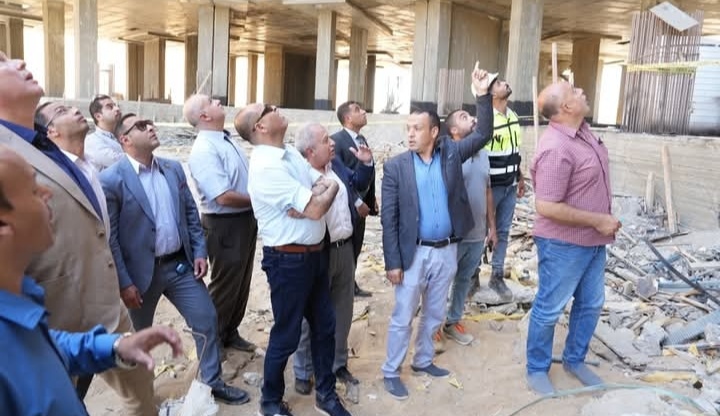وزير العمل يوقف منشآت غير ملتزمة بالسلامة المهنية خلال حملة تفتيش بالعاصمة الإدارية