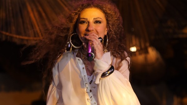 بإطلالة مبهرة وأجواء غنائية.. ميريام فارس تشعل ختام الصيف في الساحل الشمالي