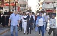 محافظ بورسعيد يشدد على الانضباط واستمرار حملات إزالة الإشغالات بشوارع حي العرب