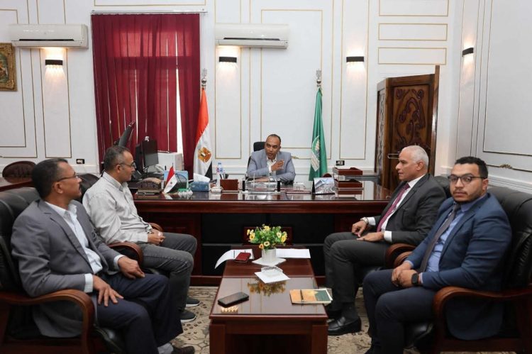 المنيا تواصل دعم الصناعات المحلية وتطلق خطة لتقنين المشروعات الإنتاجية