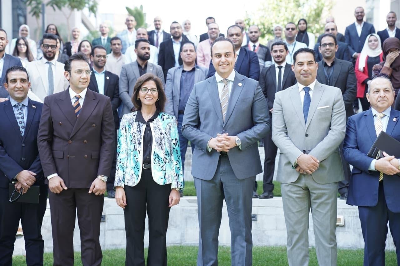رئيس الرعاية الصحية يفتتح البرنامج التدريبي للقيادات الوسطى بالأكاديمية الوطنية