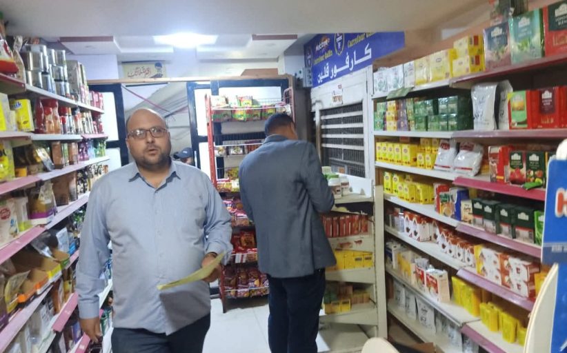 محافظ كفر الشيخ يشن حملات تموينية لمراقبة الأسواق والمخابز اليومية