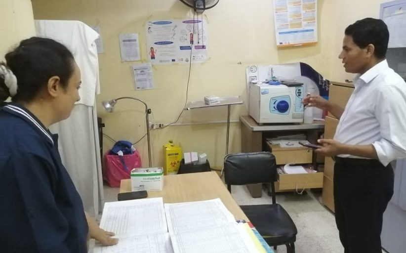 الأقصر تطلق قافلة طبية مجانية وتكثف الرقابة على المنشآت الصحية