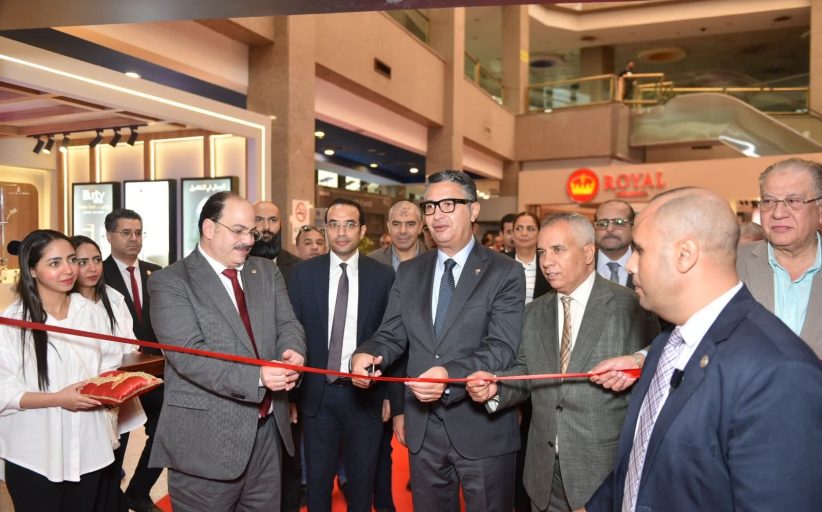 وزير التموين يفتتح معرض 