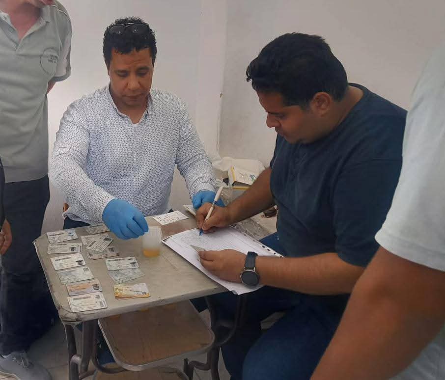 محافظ الدقهلية يقود حملة للكشف عن المخدرات وضبط المخالفات المرورية بالمنصورة