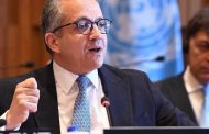 خالد العناني أول عربي يرأس 