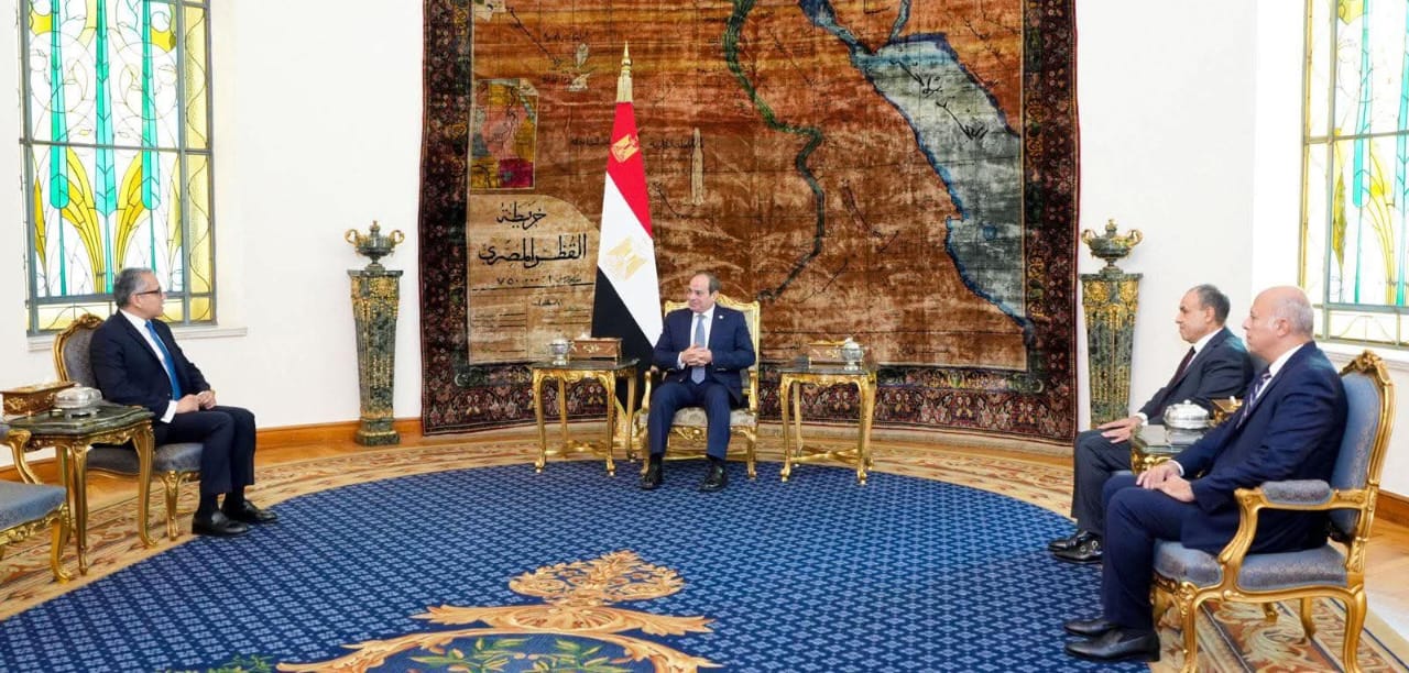 الرئيس السيسي يلتقي المدير العام المنتخب لمنظمة الأمم المتحدة للتربية والعلم والثقافة 