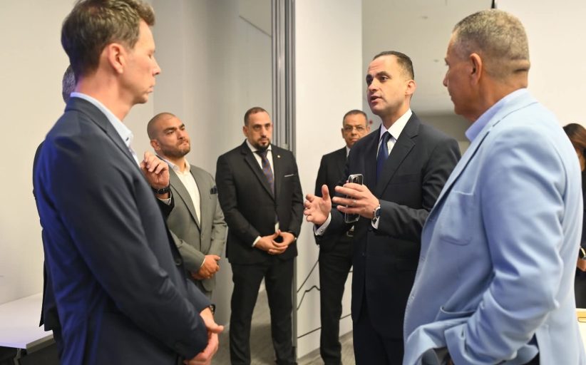نائب وزير الصحة يلتقي ممثلي “إبسون” لبحث التعاون في التحول الرقمي