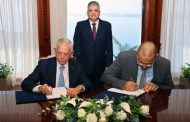 هيئة قناة السويس توقع عقدًا مع مجموعة NERI الإيطالية لتصدير قاطرتين بقدرة 90 طن
