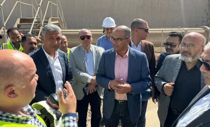 نائب وزير الإسكان يتفقد محطة معالجة الصرف الصحي بالجبل الأصفر