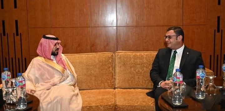 وزير الإسكان يلتقي وفد وزارة شئون البلديات والإسكان السعودية لبحث سبل تعزيز التعاون وتبادل الخبرات