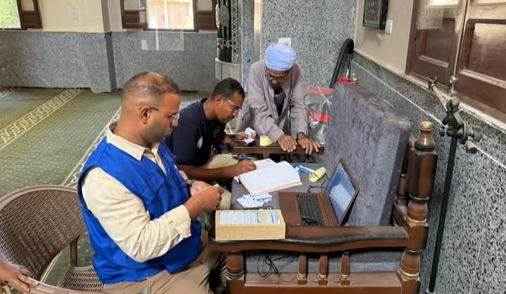 تأمين صحي شامل يغطي كل بيت في أسوان بفرق ميدانية متنقلة