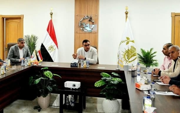 خطة متكاملة لتطوير الطرق والخدمات بالعبور الجديدة