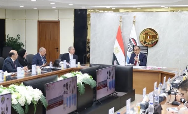 إنجازات على الأرض.. قطاع الأعمال يدعم صعود القابضة المعدنية