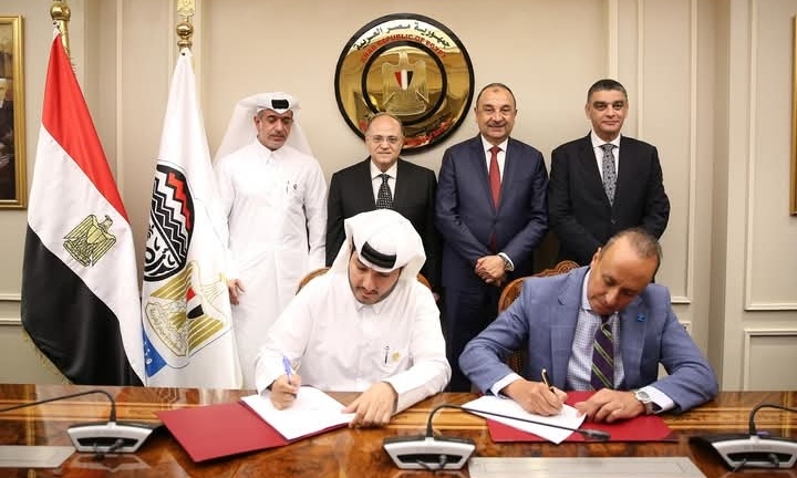 تحالف مصري أمريكي قطري لتوطين صناعة الأدوية والمستلزمات الطبية وتعزيز الأمن الصحي الإقليمي