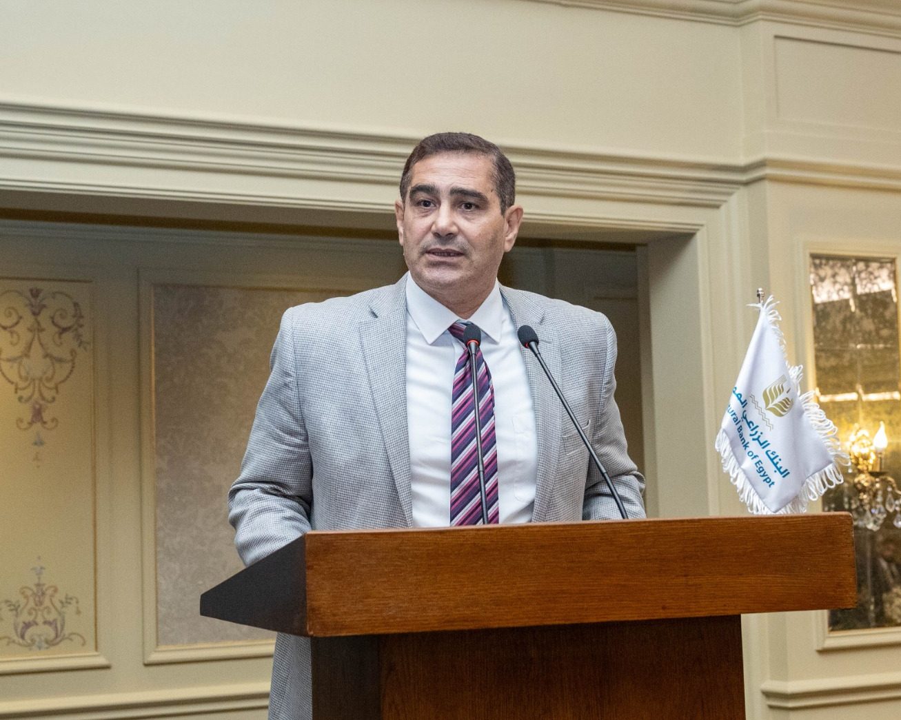 المهندس اسماعيل السباعي، الرئيس التنفيذي لتكنولوجيا المعلومات  البنك الزراعي المصري ملتزم بمعايير عالمية لحماية بيانات بطاقات الدفع من الاختراق