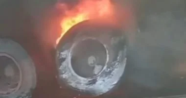 الحماية المدنية تسيطر على حريق نشب بمقطورة بالقليوبية