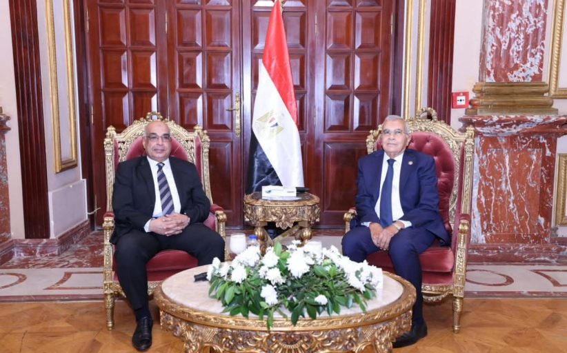 وزير العدل يزور رئيس مجلس الشيوخ