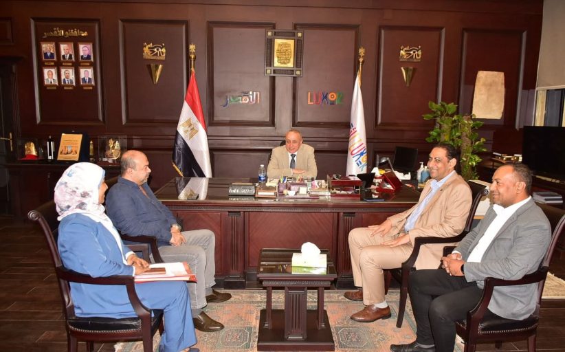 محافظ الأقصر يبحث مع نقابة المهندسين التعاون لتكون استشاريًا عامًا لمشروعات المحافظة