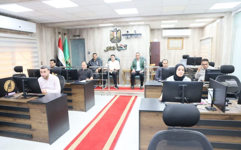 محافظ المنوفية يتابع التعامل الفوري مع تجمعات مياه الأمطار ويشدد على جاهزية الطوارئ