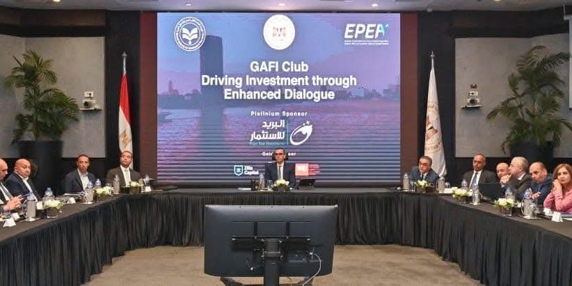 وزير الاستثمار يشارك في فعاليات المائدة المستديرة لمنصة