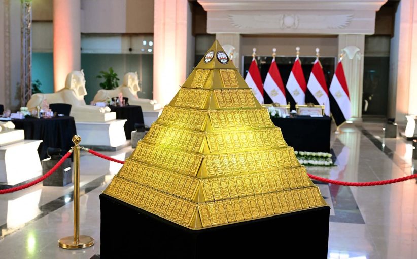 رئيس الوزراء يشهد مراسم توقيع اتفاقية وثيقة تسليم المضبوطات الذهبية للبنك المركزي المصري