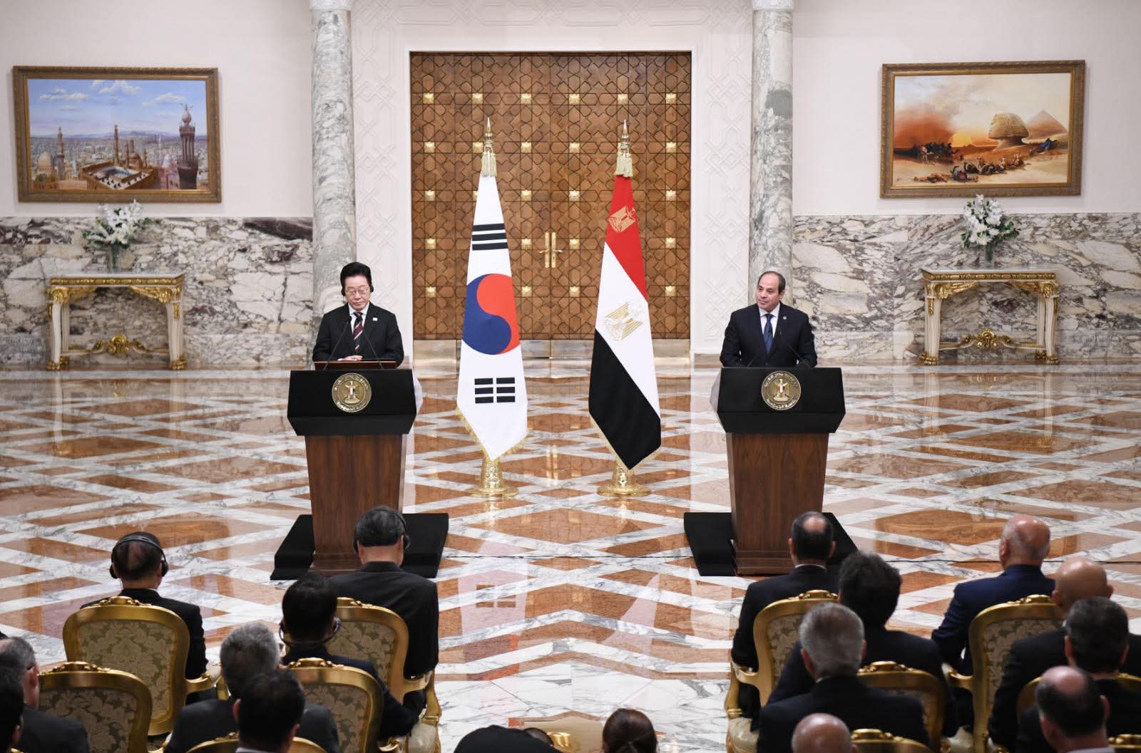 مصر وكوريا يوقعان مذكرتي تفاهم في مجالي الثقافة والتعليم