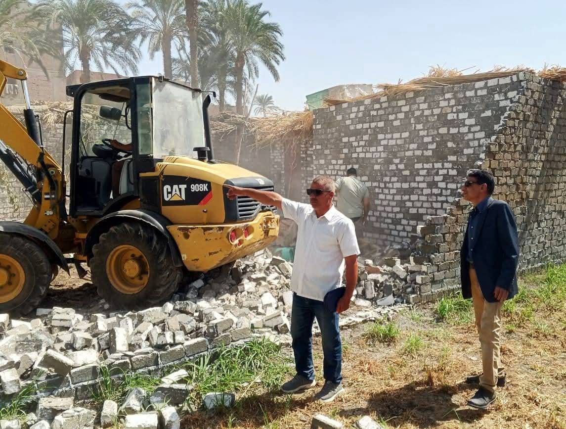 سوهاج تواصل ضربات الموجة الـ27 وتزيل 7255 حالة تعدٍ على أملاك الدولة والأراضي الزراعية