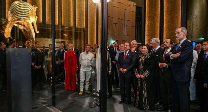 السيسى يصطحب ضيوف احتفالية المتحف المصري الكبير في جولة داخل أكبر متحف في العالم