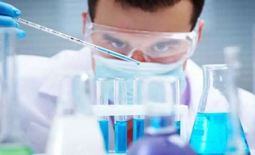 المدير التنفيذي لجمعية الحق في الدواء: مصر تقترب من تحقيق الاكتفاء الذاتي في صناعة الدواء المصري