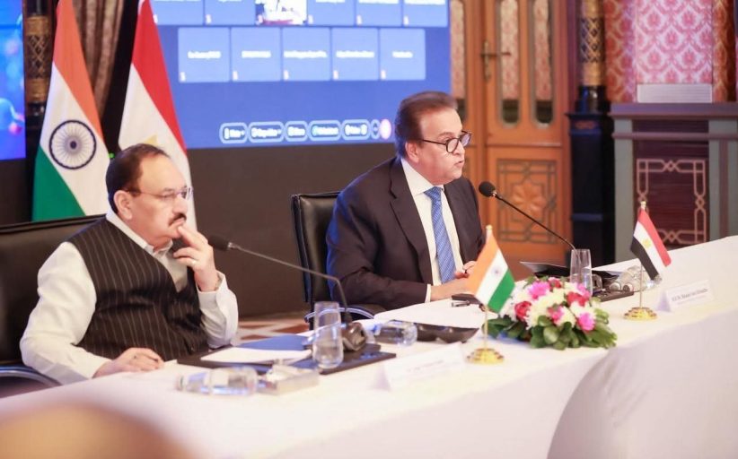 وزير الصحة يشارك نظيره الهندي في مائدة مستديرة لبحث سبل التعاون المشترك