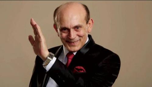 محمد صبحي يُكذّب شائعات تدهور حالته الصحية ويستعد لعمل درامي جديد