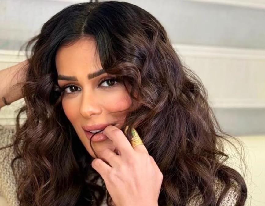 إنجي المقدم تتألق بصور Throwback.. والجمهور ينفجر إعجابًا