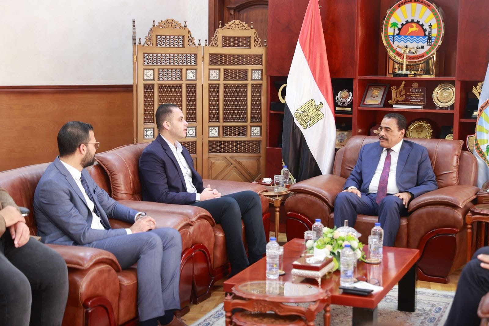 نائب وزير الصحة يتابع المشروعات الصحية بمحافظة مطروح