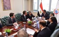 الصحة تبحث مع شركات دواء إيطالية ومصرية توطين علاجات الأمراض النادرة في مصر