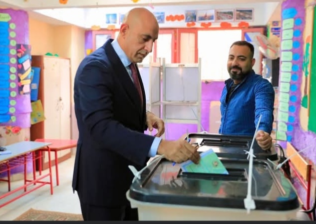 وزير التعليم يدعم المشاركة الوطنية ويصوّت في انتخابات النواب من مصر الجديدة