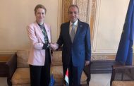 وزير الخارجية يبحث مع مسؤولة الاتحاد الأوروبي تعزيز الشراكة الاستراتيجية والتطورات الإقليمية