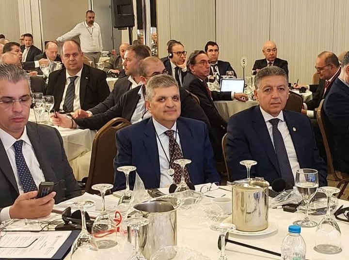 رئيس قناة السويس يبحث في اليونان تعزيز التعاون الصناعي والتحول إلى الوقود النظيف