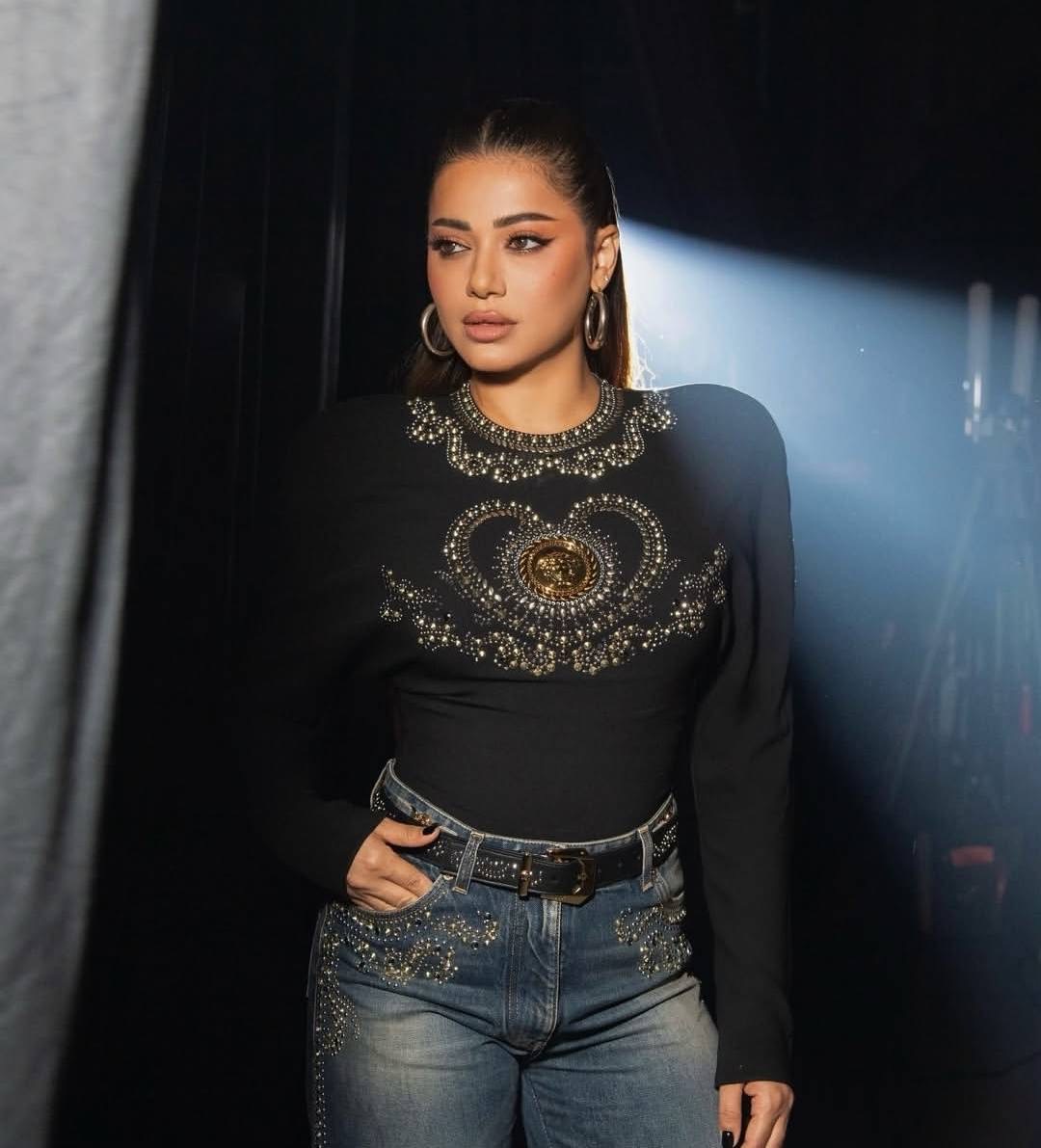 رحمة رياض تلهو مع ابنتها عالية وتخطف القلوب بمقطع عفوي