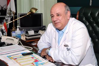 د انور حلمي استشاري المسالك البولية والعضو المنتدب للمستشفى الدولي للكلي والمسالك البولية تم إجراء اكثر من ٤٥٠ عملية بالروبوت الجراحي بالمستشفي الدولي للكلي والمسالك البولية