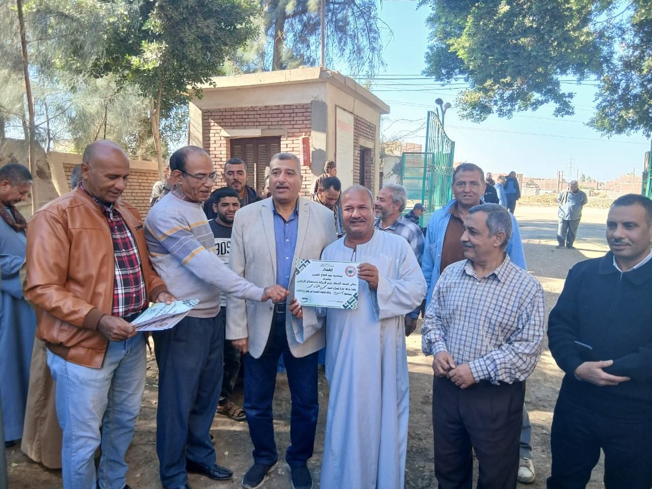 وزارة الزراعة توزع أكثر من 400 