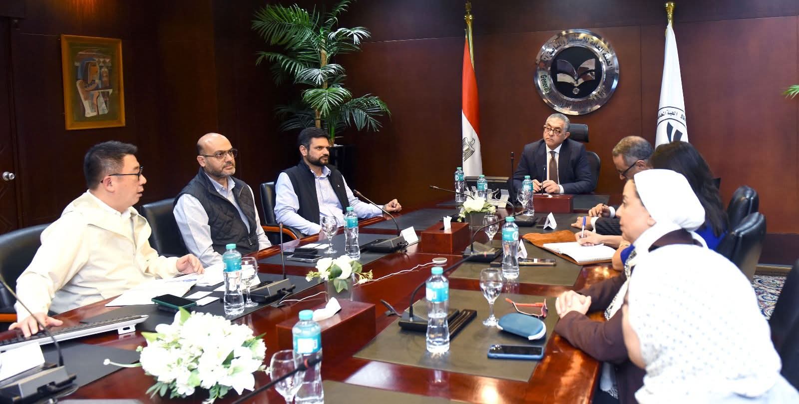 الهيئة العامة للاستثمار تبحث مع Fountain Set limited إنشاء مجمع صناعي للغزل والنسيج